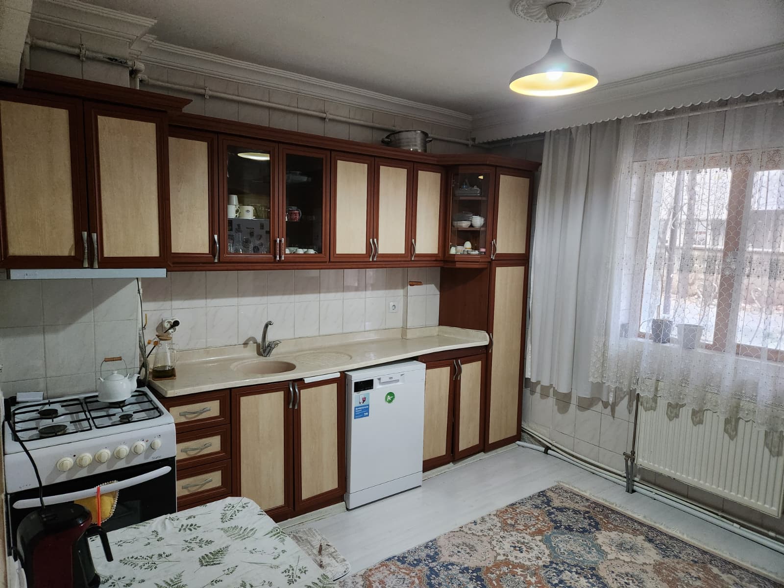 YILDIZKENT'TE BODRUM KATI 3+1 SATILIK DAİRE